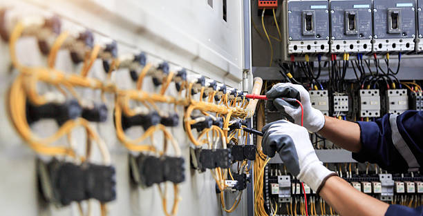 Professional Electrician technician working in Green Tree, PA